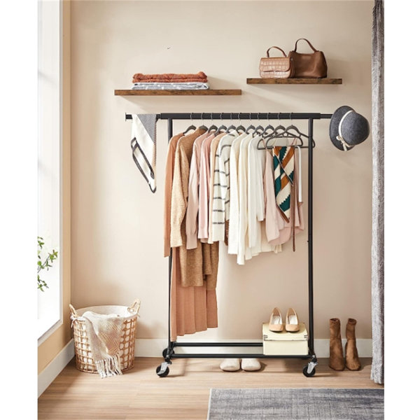 Portable hanging outlet rails for clothes
